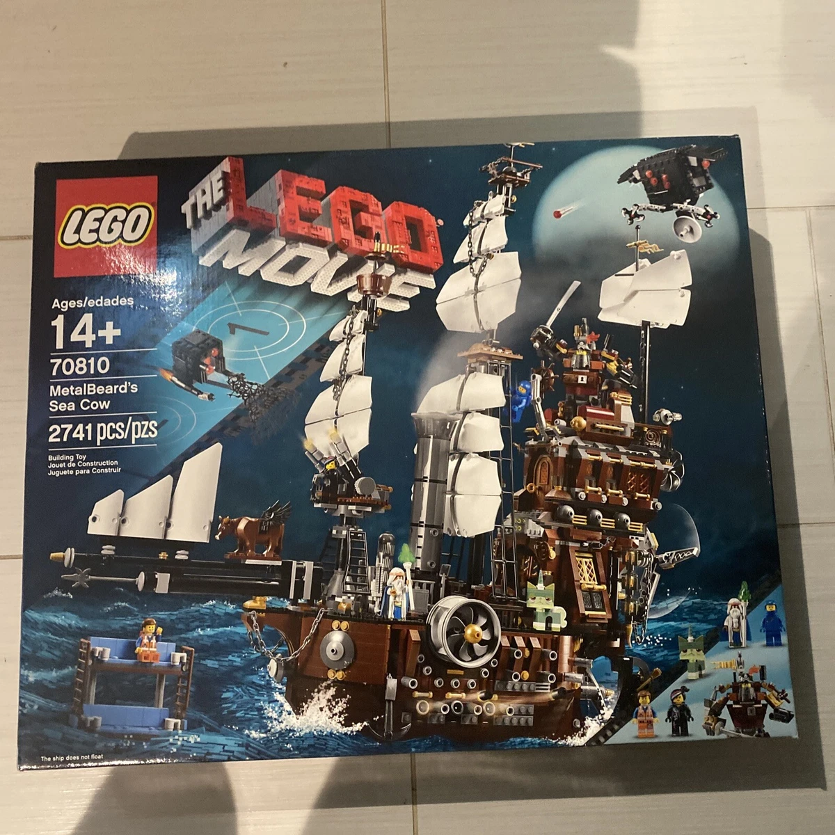 LEGO Movie 70810 : MetalBeard's Sea Cow (New in Sealed Box with minor wears)