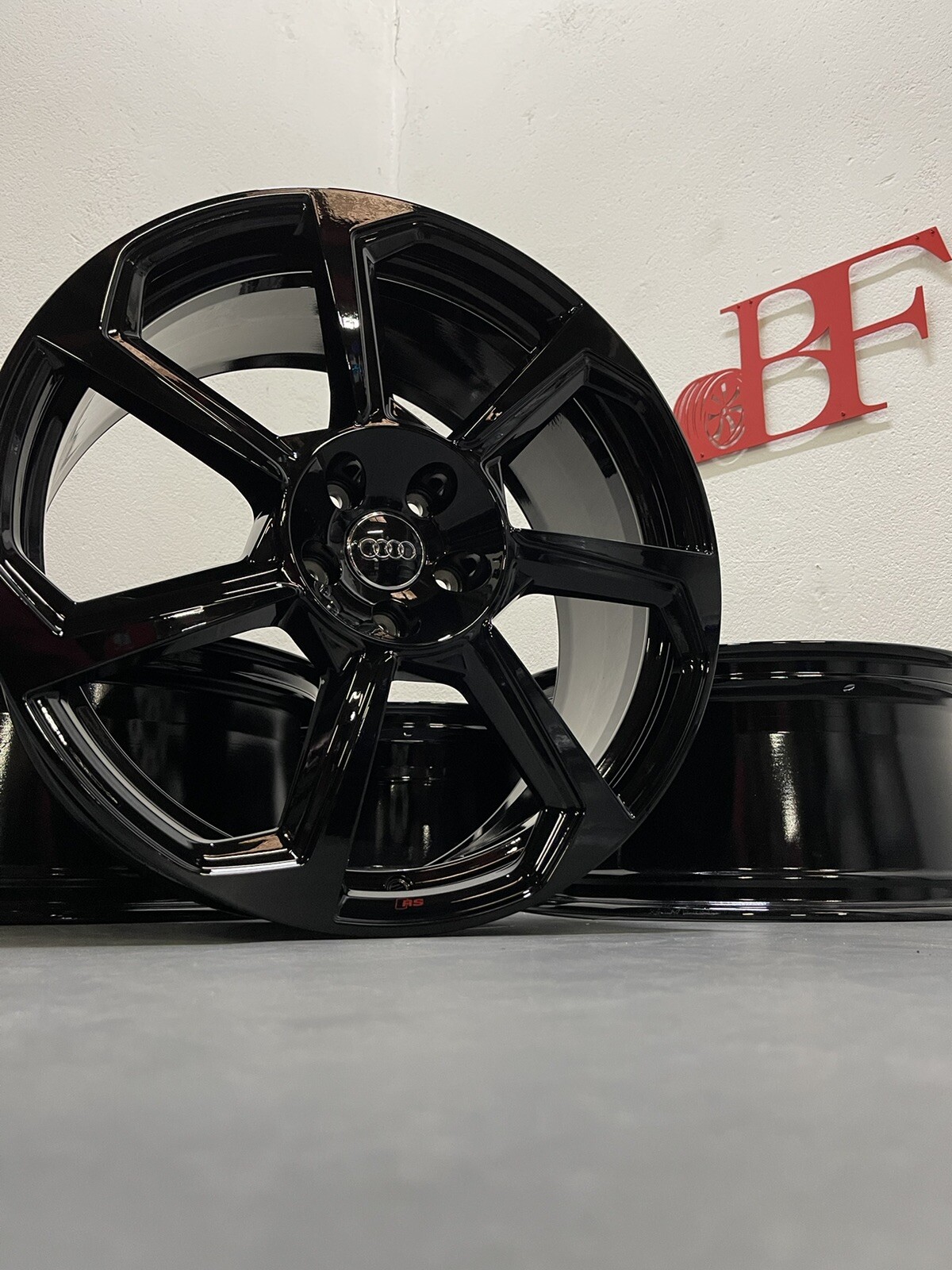 Original Audi TTRS TTS TT 20 Zoll 9x 20“ 8S0601025AF AE CB Felgen Iconic Edition