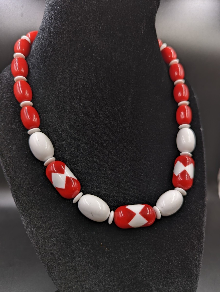 Vintage Long Red White Plastic Lucite Barrel Bead Necklace E90