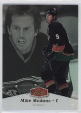 2006-07 Flair Showcase Upper Level Mike Modano #34 HOF 0a4