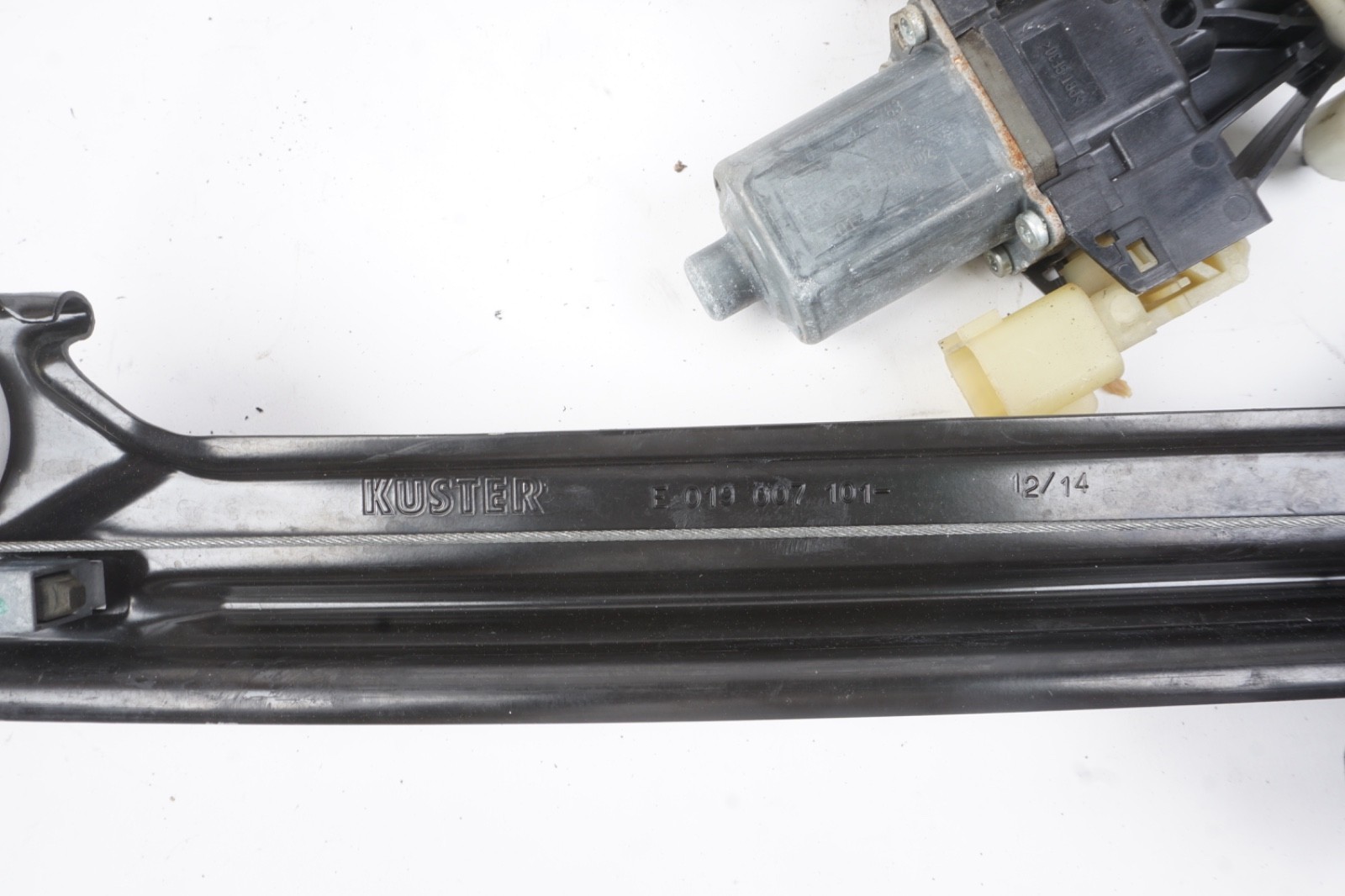 2014 - 2021 Maserati Ghibli Rear Right Side Door Window Regulator Motor OEM