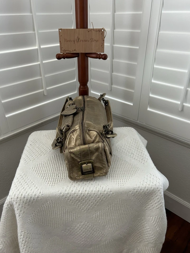 Cartera de Colección Juicy Couture Jane/Janie Cuero Dorado Metálico agrietado Y2K Foto 4 de 4