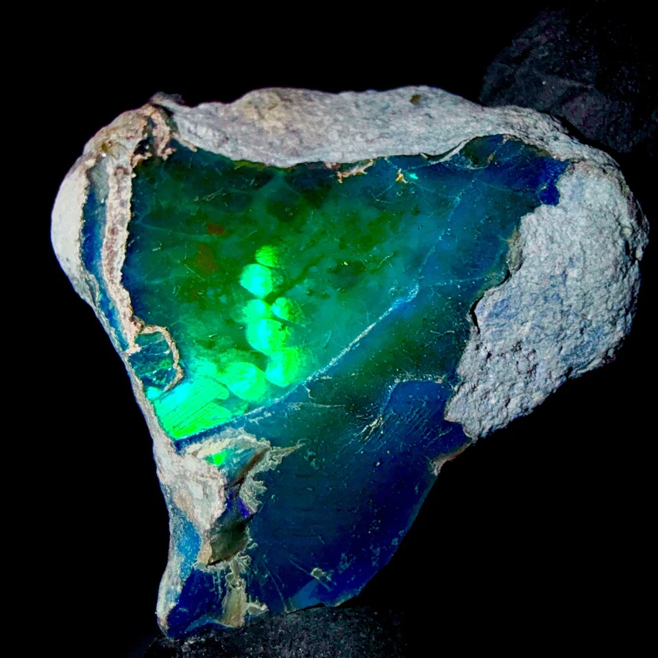 Fire Opal raw, Natural opal gemstone rough, Ethiopian Black opal 23 Ct 27x25 mm - Image 3 of 4