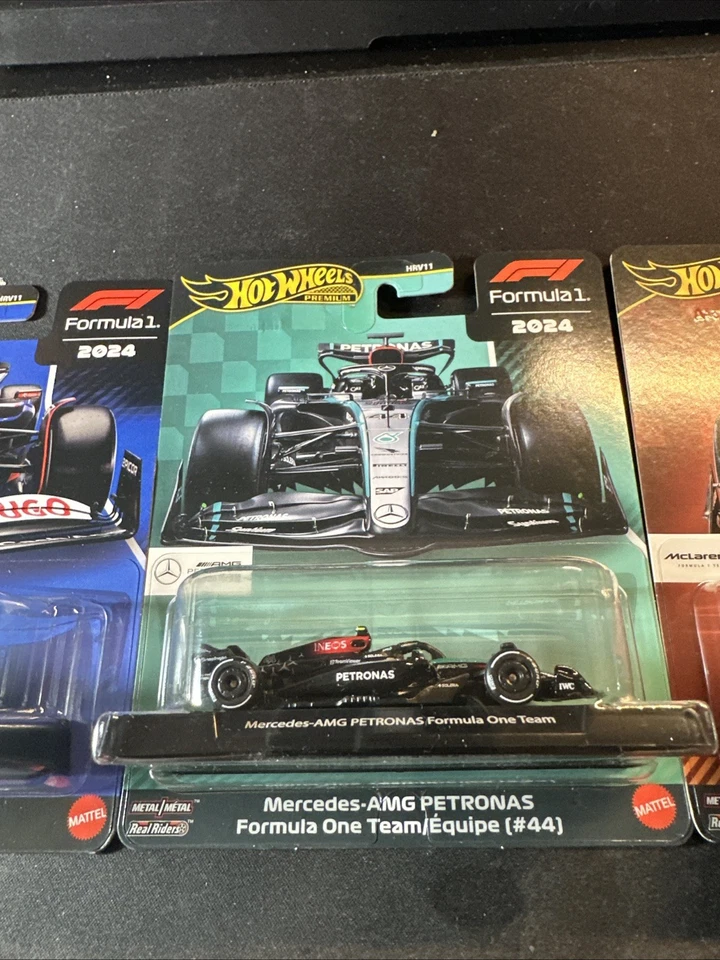 Hot Wheels Premium Fórmula 1 F1 Juego de 4 Mercedes Visa RB McLaren Red Bull Foto 3 de 4