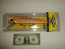 Storm Giant Flatstick 22 Musky Muskie Lure Flat Stick UV Msy Orange - NIP