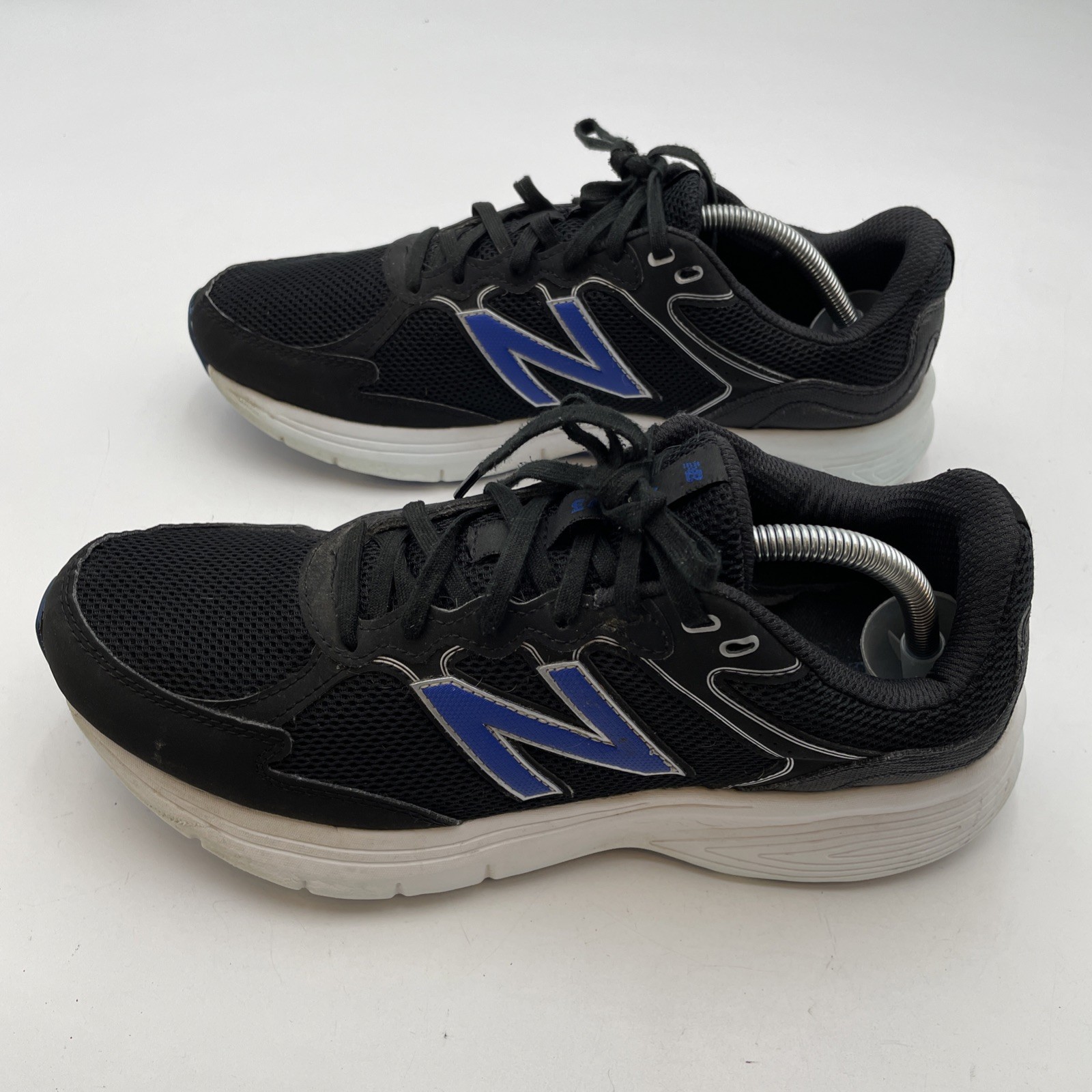 New Balance Mens Sneakers Size 11 D  Black  Running Shoes 460 V3 M460LB3