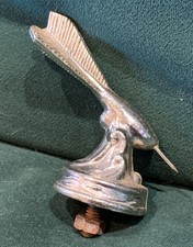 Unusual Classic Car DART/ARROWS/ Hood Mascot?  