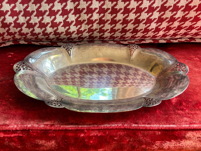 Wm Rogers Silver Plate Bread Tray - Serving Dish - Silverplate #419 - 12.5"×7.5"