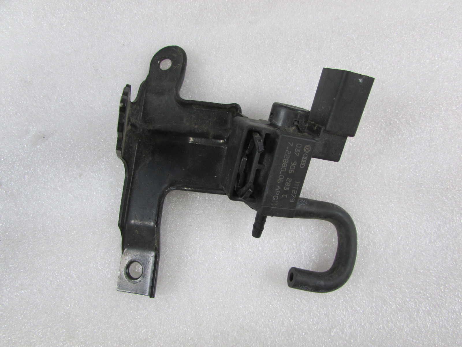 Lamborghini Gallardo LP550,560,570, Air Electronic Switch Valve, P/N 037906283C
