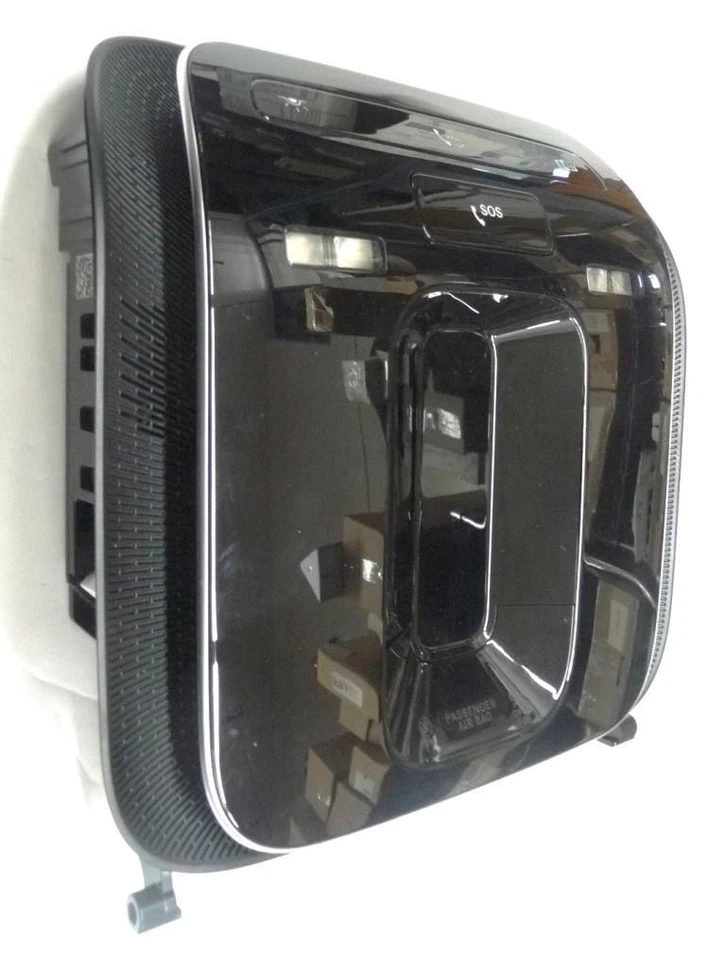 2022-2024 Mercedes Benz SL63 AMG Map Lamp Assembly A0009008339 9051 OEM - Image 4 of 4