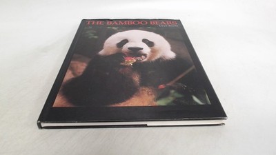			The Bamboo Bears: Life and Troubled Times of the Giant Panda, Roo		