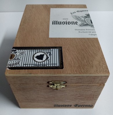 Illusione Wooden Empty Cigar Box 2009 Epernay Nicaragua Tobacco