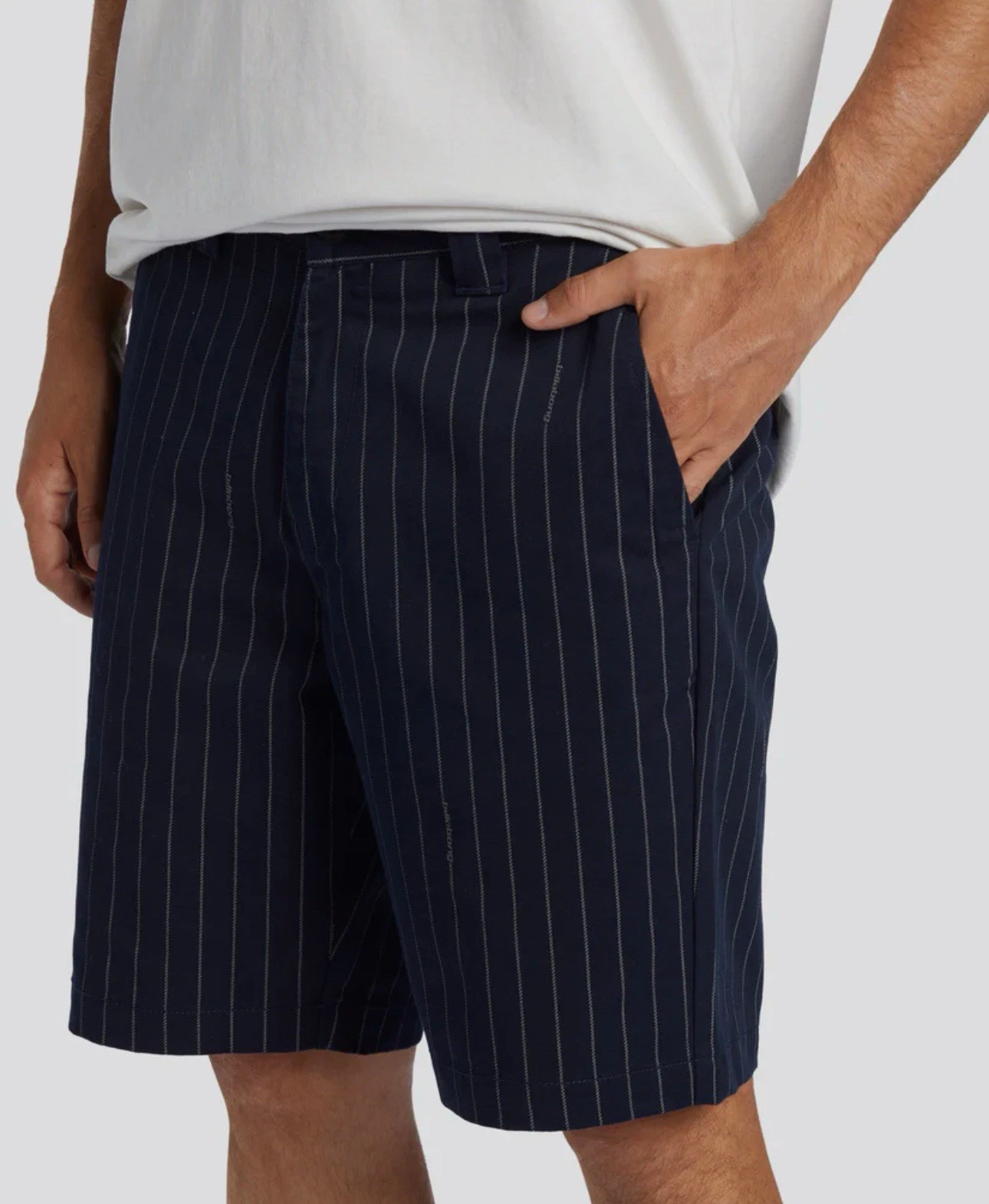 Billabong Navy Blue Stripe Carter Shorts Men’s Size 28”W NWT