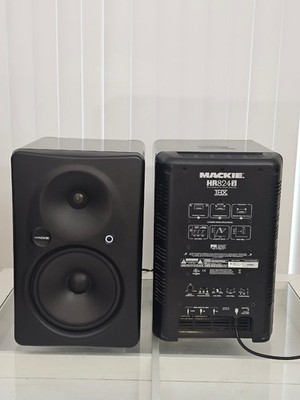 Mackie HR824 Mk2 Studio Monitors (Pair)   Excellent Condition