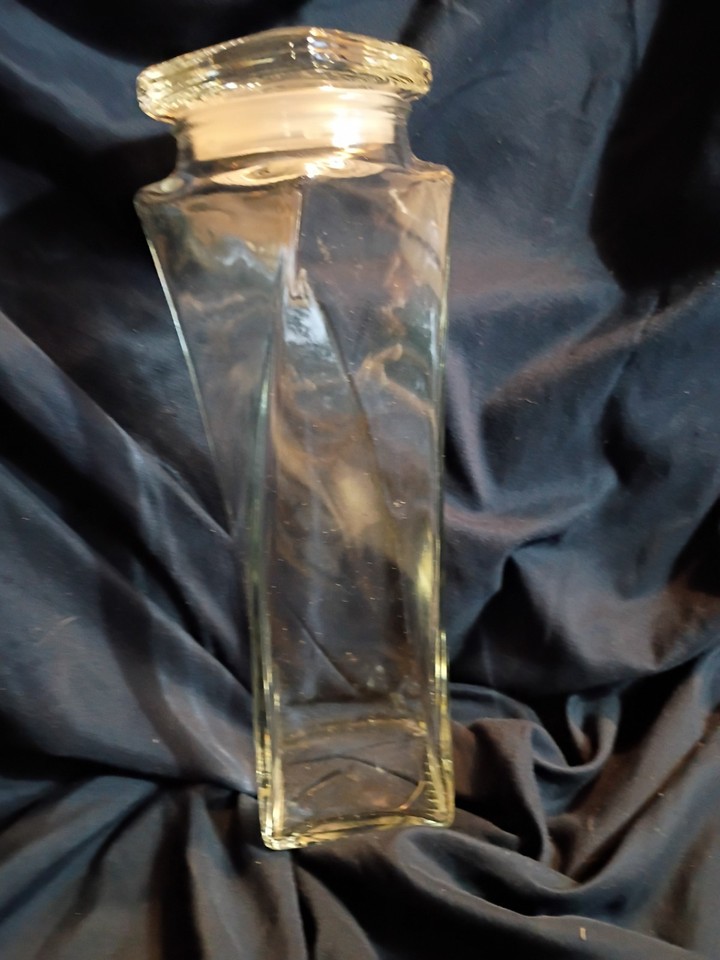 Gallo Glass Clear Twisted Square Canister Jar with Lid Airtight Kitchen Bathroom