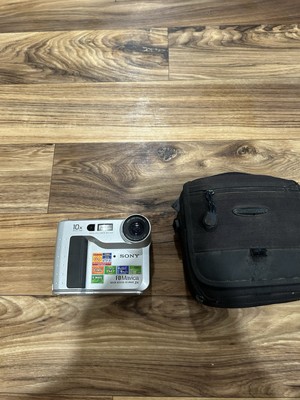 Sony FD Mavica Digital Camera With Protective Case
