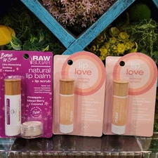 Raw Sugar Lip Love Almond Milk Agave Pineapple Coconut Marqui Berry Balm Scrub 3