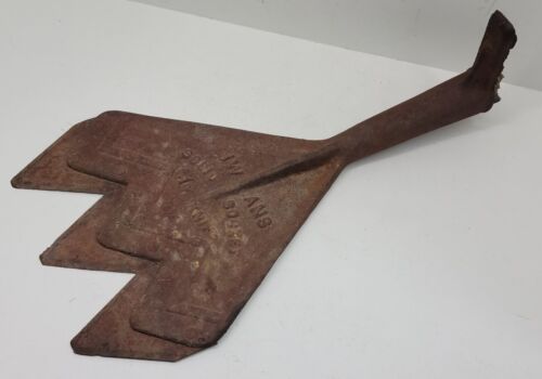 Cuchillo antiguo de hierro fundido liso zócalo de heno herramienta agrícola cortador de cabeza hoja raro - Imagen 1 de 12