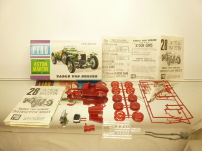 PYRO 28 ASTON MARTIN LE MANS SPEEDSTER- UNBUILT KIT 1:32 - GOOD CONDITION IN BOX