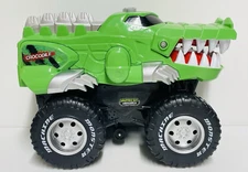 NKOK Supreme Machines Green Gator Chomper Truck Roars Light Flashes Does Wheelie