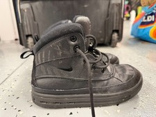 Size 2.5- Nike Woodside 2 ACG Mid Triple Black, Snow Boot