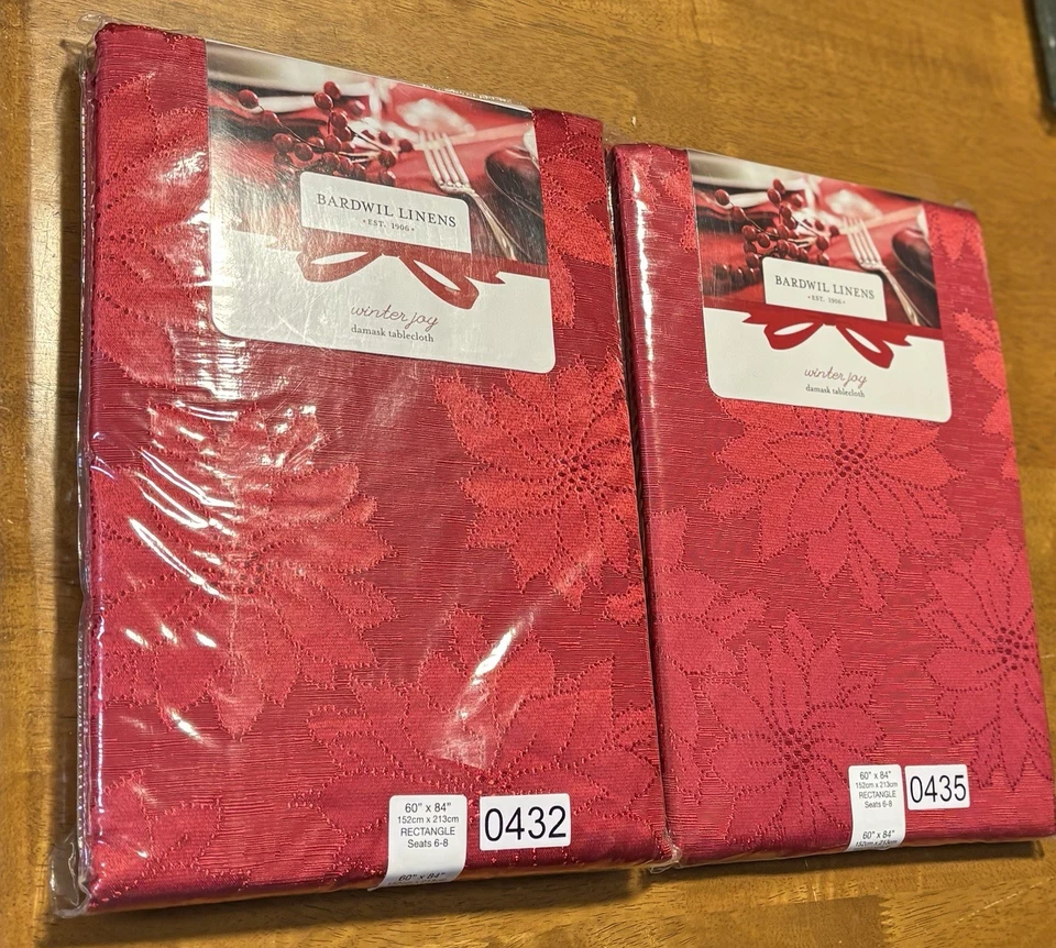 Bardwil Linens "Winter Joy" rote Damast Tischdecke 60" x 84" rechteckige Sitze 6-8