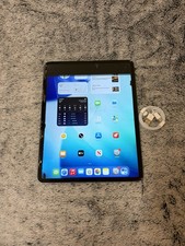 Apple iPad Pro 12.9 inch 3rd gen - 64gb - WiFi - Grey. READ 👇