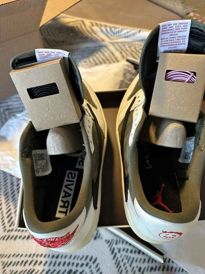 Size 10- Travis Scott x Air Jordan 1 Retro OG SP Low Reverse Olive / Medium... - Image 3 of 4