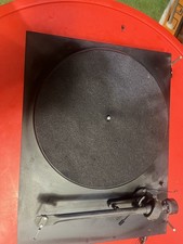 Pro-Ject Debut III SE Turntable - Black