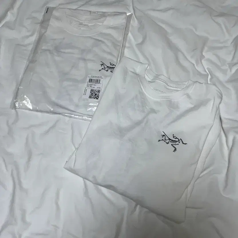 Arc'teryx Long Sleeve Bird Logo T-Shirt, Size M/L thumbnail 2