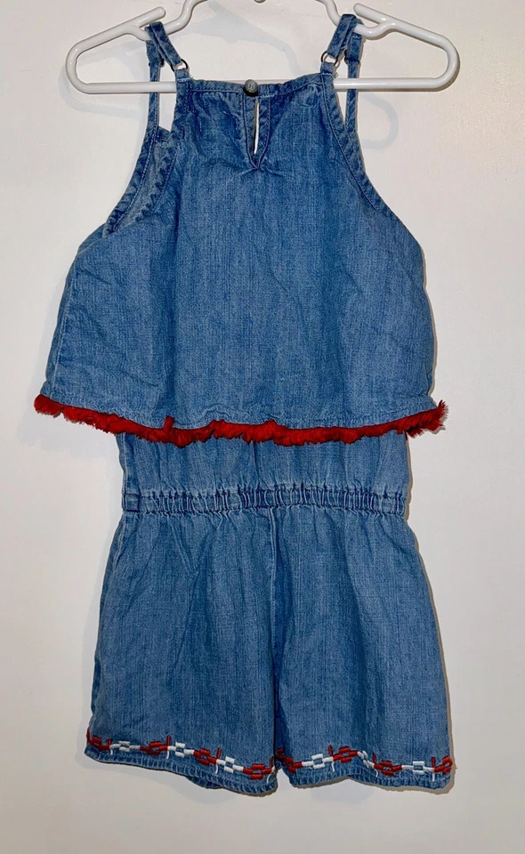 Camiseta sin mangas Lucky Brand para niñas pantalones cortos de mezclilla cambray rojo flecos mameluco talla 6 Foto 2 de 4