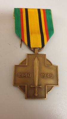 Orden, Abzeichen  Belgien 2WK Medaille Leopold 2 Original