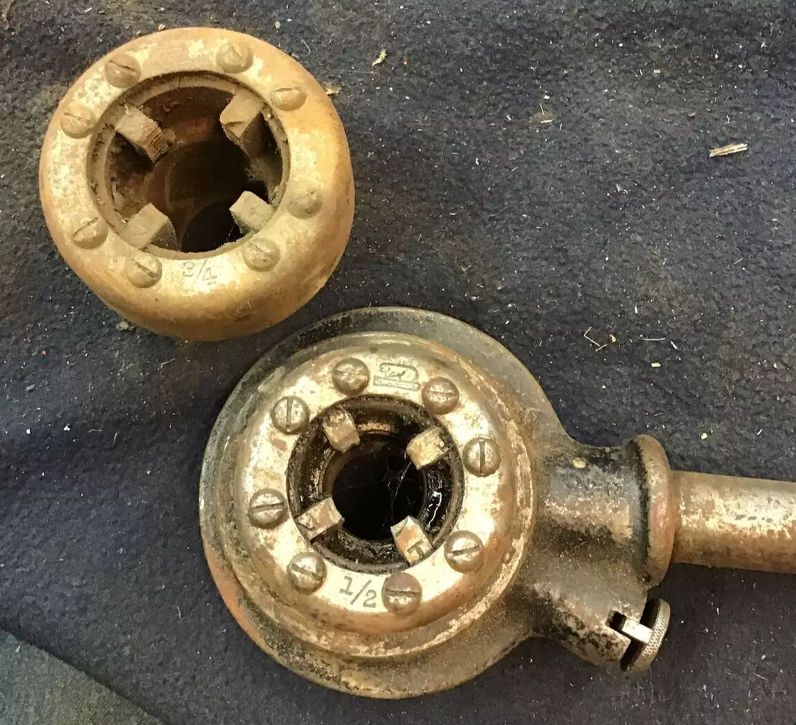 Antique pipe threader deals