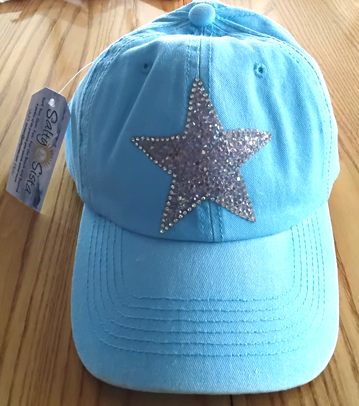 Berretto donna Beachy Keen Apparal Salty Sister blu chiaro regolabile nuovo con etichetta