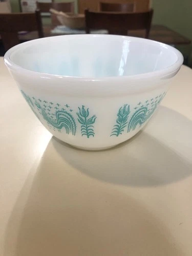 Vintage PYREX Amish Butterprint  1  1/2 pt Nesting Bowl #401  Pre owned EUC