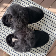 UGG  Coquette Slippers Black suede ladies 8 furry black trim. UGG S/N 1122750