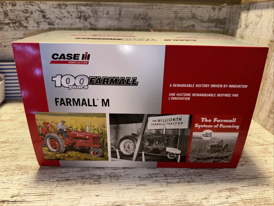 1/16 Scale  Farmall M, Farmall 100th Anniversary Edition Ertl Prestige - Image 2 of 4