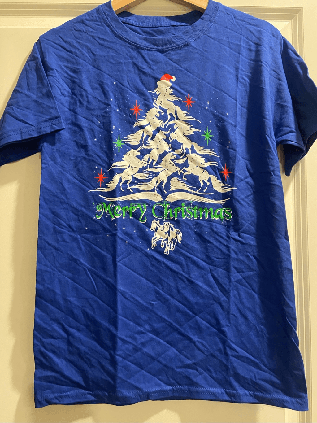 Mustang Horse Holiday Tee Small Size Festive Equestrian Design