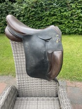 Dressursattel Hilton 17 Zoll Monoblatt