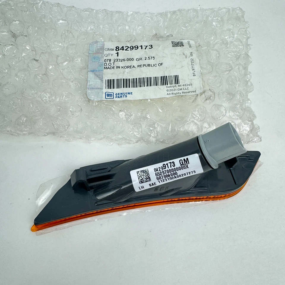 Lámpara de luz de señalización delantera izquierda del lado del conductor Chevrolet Blazer 2019-2025 OEM 84299173 Foto 3 de 4