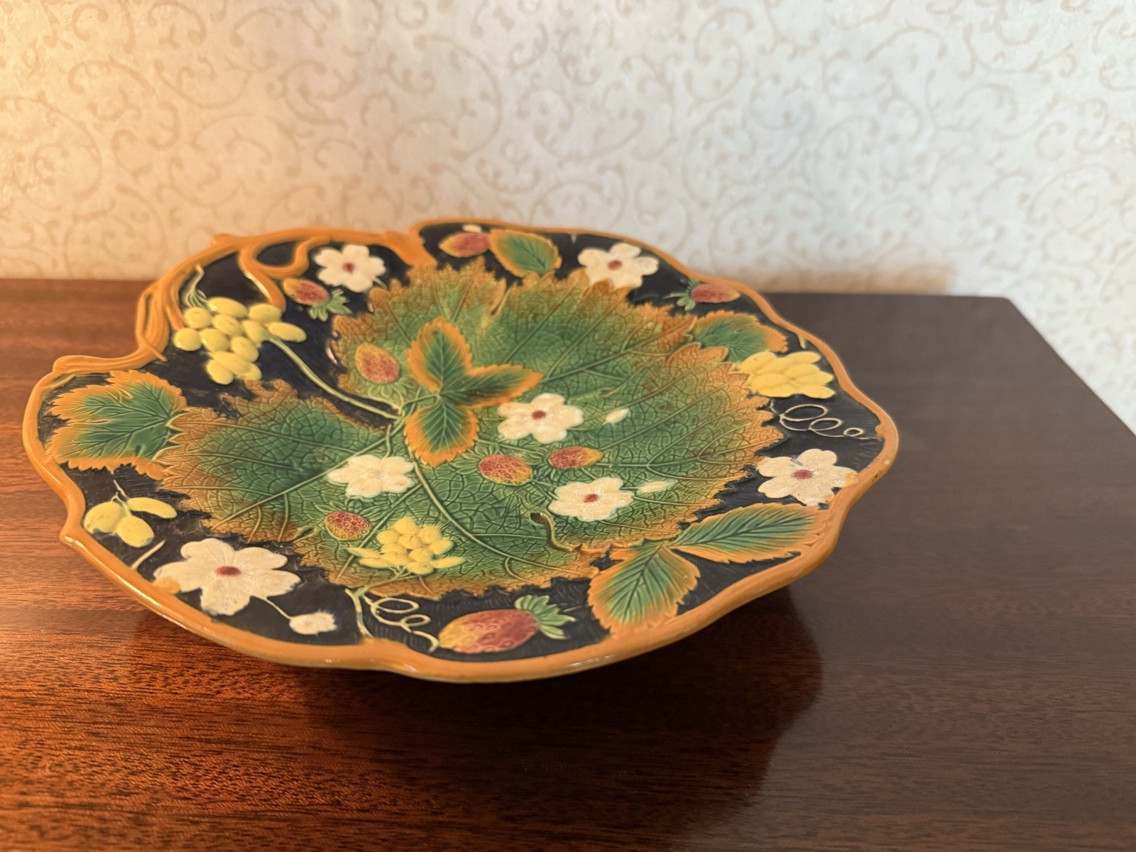 Antique William Brownfield  Majolica Strawberry Grape Compote Bowl Plate 1880’s