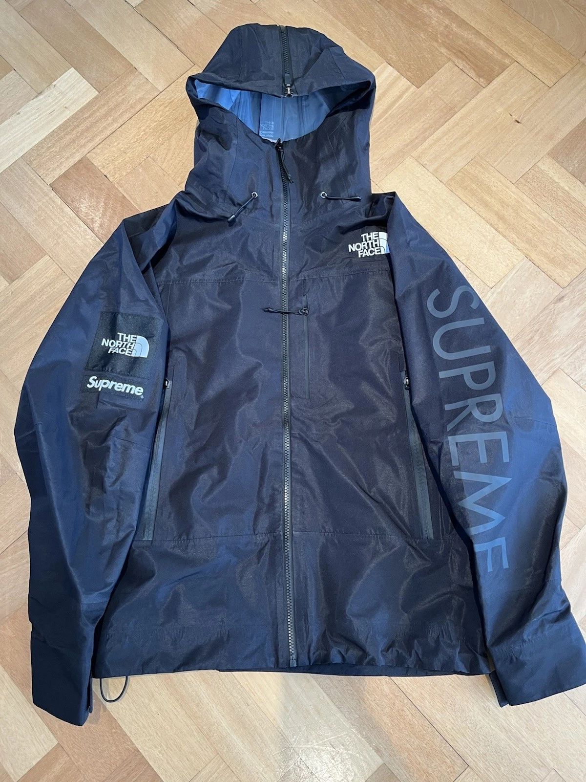 Veste coquille à couture fendue Supreme The North Face   Petite, Noir
