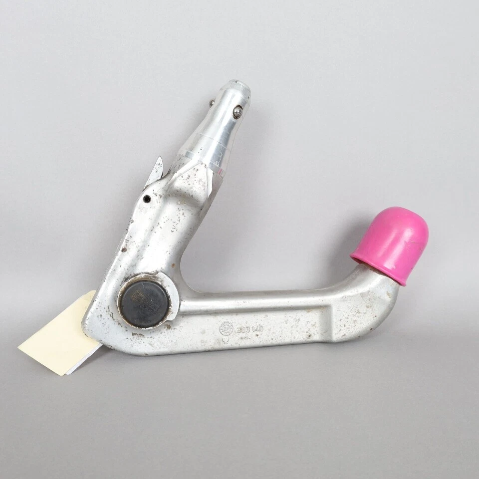 2001-2006 BMW 325i 330i Sedan Euro Westfalia Tow Hitch "Rare" 1095862 Used OEM — 第 2/4 张图片