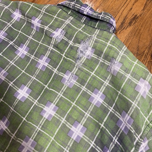 Vintage Thrashed Flannel Large Green Faded Grunge Northwest Territory Insulated - Picture 10 of 10