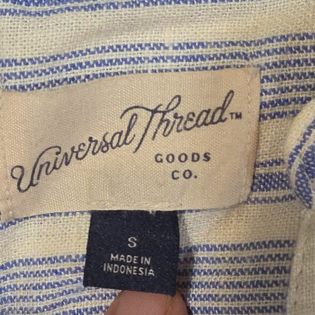 Universal Thread Pull Over Short Sleeve Shirt Blu… - image 2