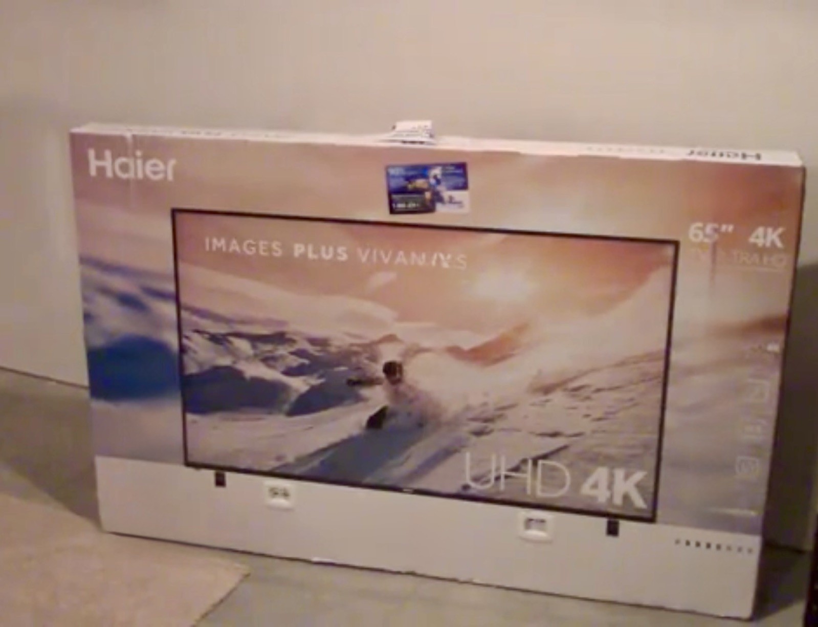 Haier 65&Prime; Curved 4K UHD LED TV &mdash; For Parts/Repair Only (Model 65UFC2500)