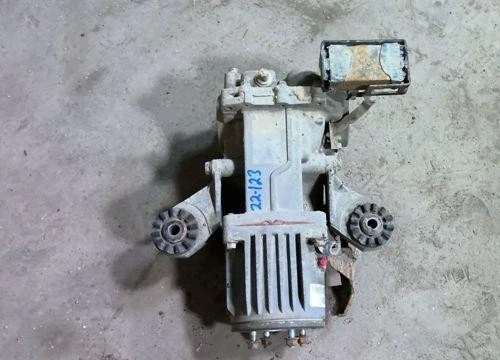 2007-2017 Jeep Compass Rear Axle Differential Carrier W/o Off Road Crawl OEM Foto 2 de 4