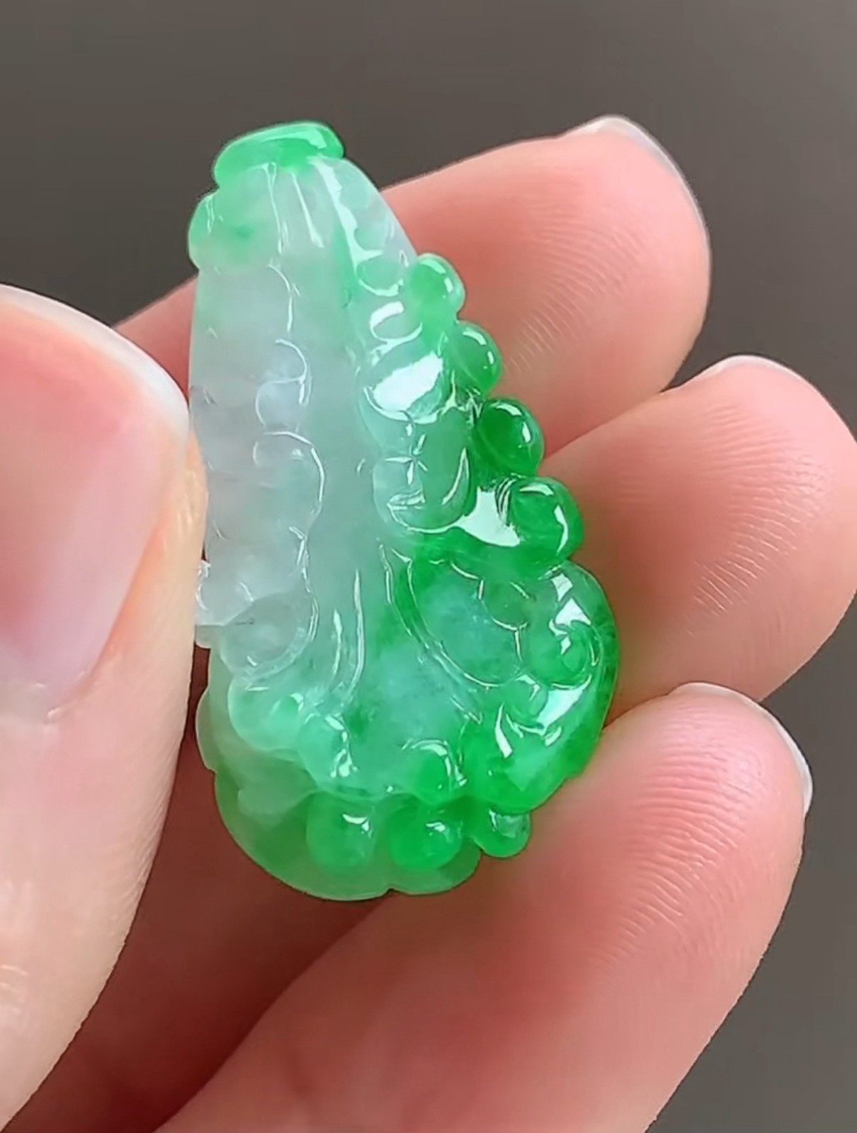 Certified Grade A Emerald Icy Green Cabbage Jadeite Jade Pendant 1212