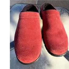 Lands End Red Suede clogs Size 9 M EUC