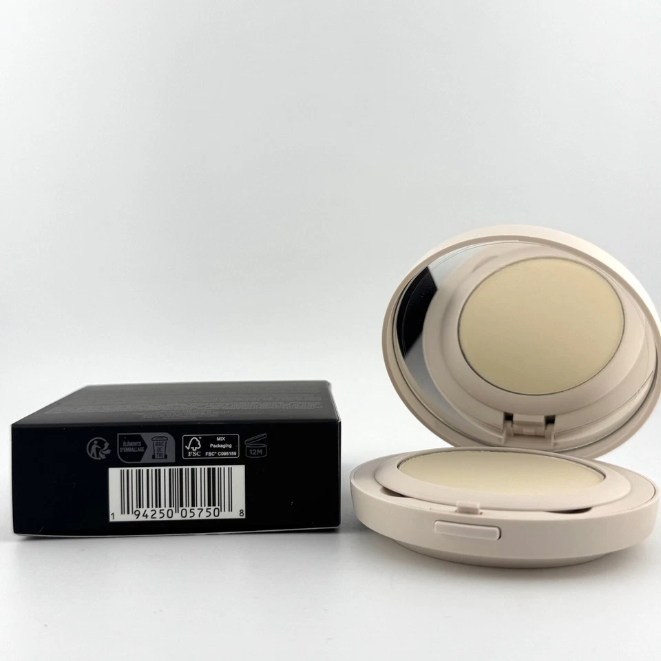 Laura Mercier Translucent Ultra- Blur Pressed Setting Powder - 0.22 oz - Image 4 of 4